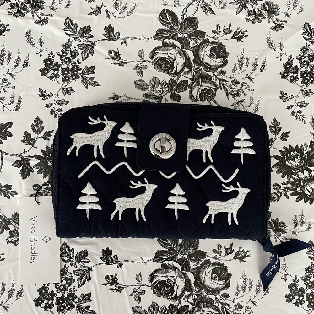 Vera Bradley RFID Turnlock Wallet ‘Merry Mischief Snow Day’